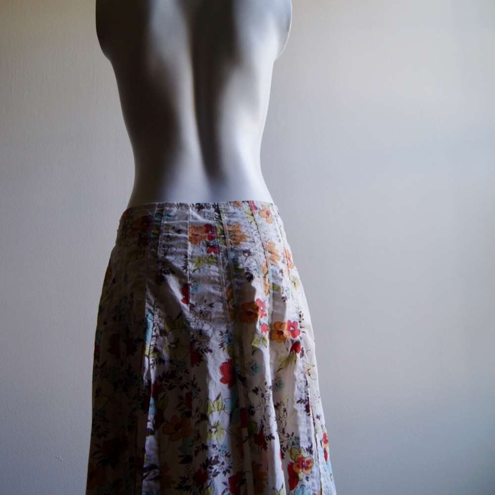 CAbi Women cream Floral Peasant Skirt Cotton - Picture 4 of 6